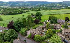 1 Spring Cottage, Chapel Brow, Glossop SK13 5HH