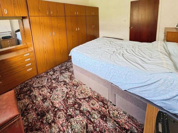 2 bed Bungalow for sale Image 8