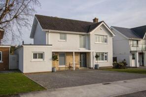 33, Robinswood Crescent, Penarth CF64 3JF