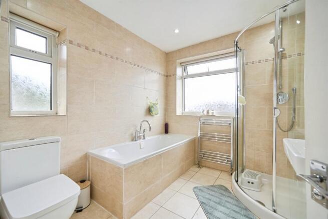 3 bed Semi-Detached for sale Image 12
