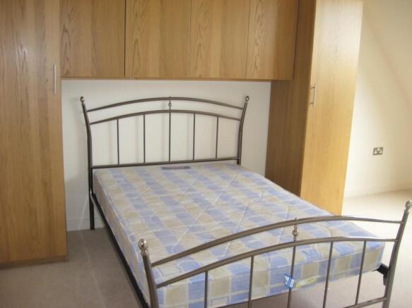 2 bed Flat to rent Image 6