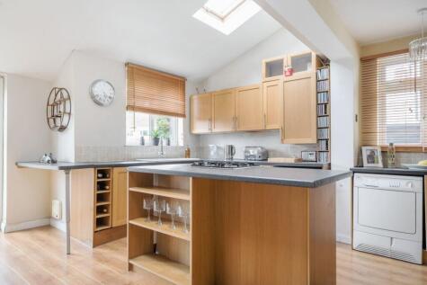 Cherry Tree Walk, West Wickham, BR4