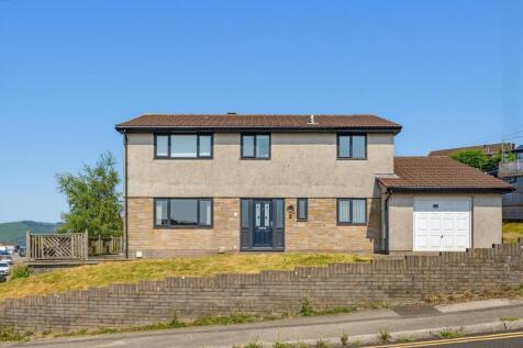 Cotswold Way, Risca, NP11
