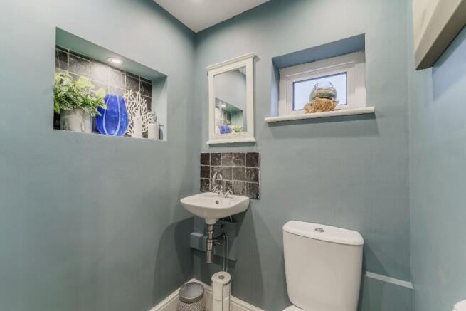3 bed Semi-Detached for sale Image 9
