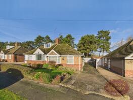 90, Charnwood Avenue, Northampton NN3 3DY