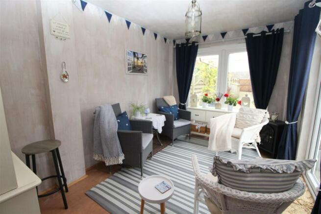 GARDEN ROOM
