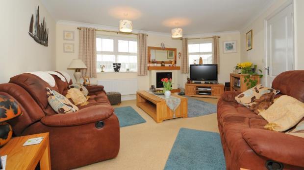 Lounge 1