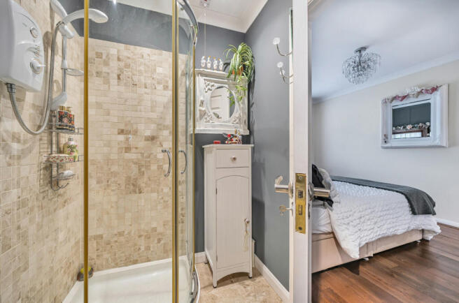 En Suite (Bed 1)