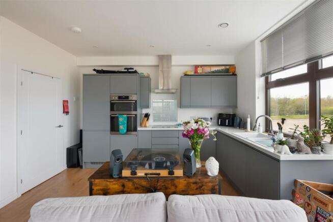 Oystergate Apartments, Wraik Hill