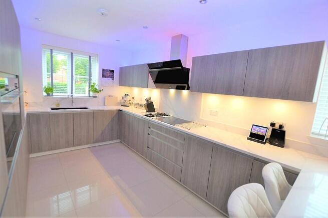 Kitchen diner