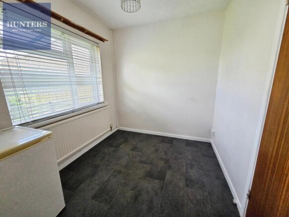 Glenwood Close, Coychurch, Bridgend photo 4