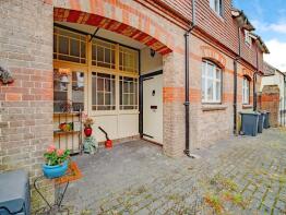 1, 17a The Stables, Colliton Street, Dorchester DT1 1XH