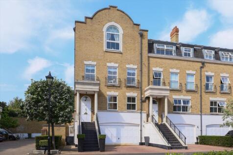 Clearwater Place, Long Ditton, Surbiton, Surrey KT6