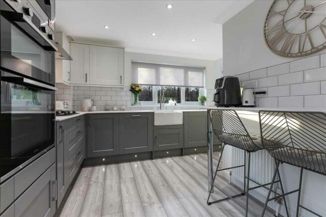 Breakfasting Kitchen