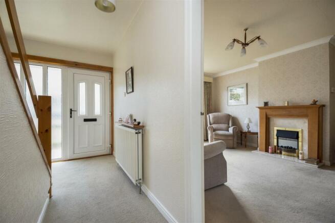 28 Linburn Grove5.jpg