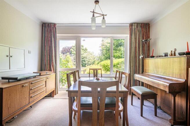 4 bed Detached for sale Image 6