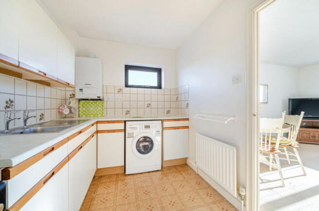 1384668-3-6925a75...