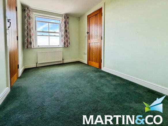 4 bed Detached to rent Image 12