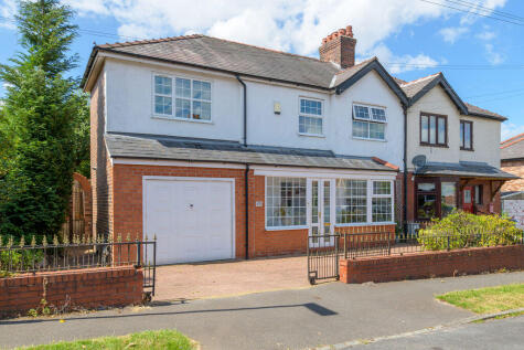 Walton Heath Road, Walton