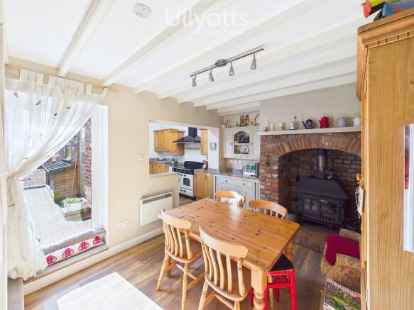3 bed Terraced for sale Image 5