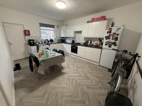 5da.kitchen.JPG