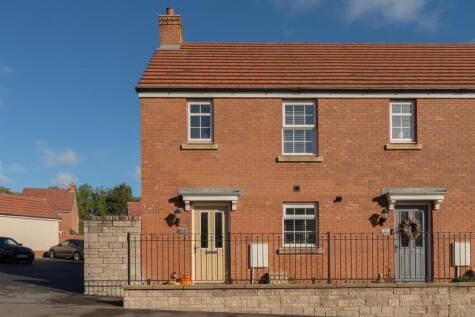 Cwrt Carver, Pontrhydyrun, Cwmbran