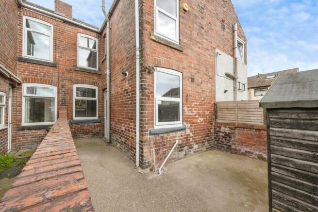 3 bed Terraced for sale Image 4
