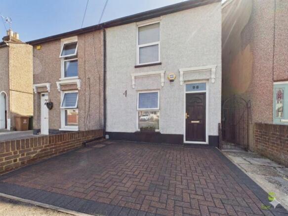 9 Erith front shot