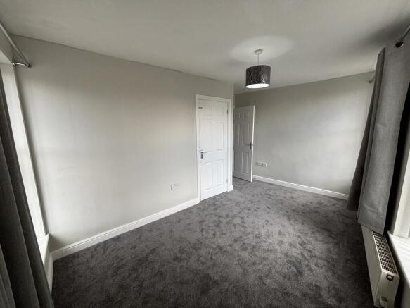 2 bed End of Terrace to rent Image 8