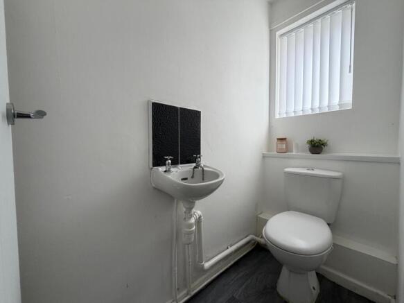 3 bed Terraced for sale Image 8