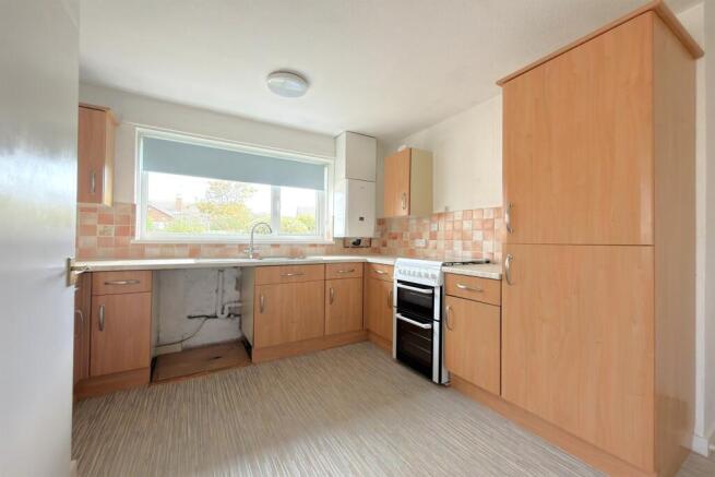 2 bed Bungalow for sale Image 7