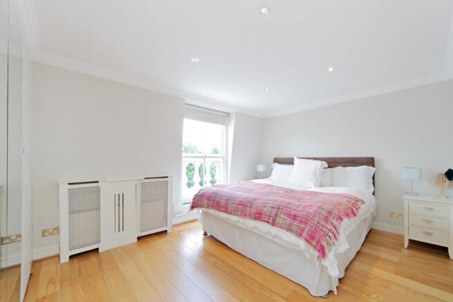 Bedroom 1.JPG