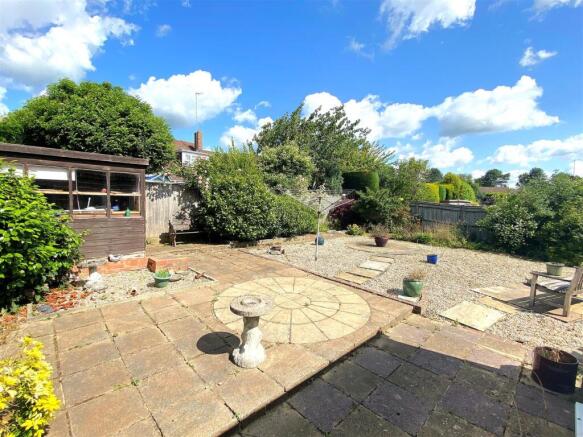 16 Eastergate - Garden1 to use.jpg