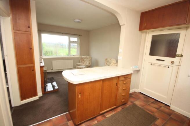 Kitchen / Dining Roo