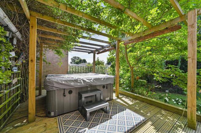 DECKING