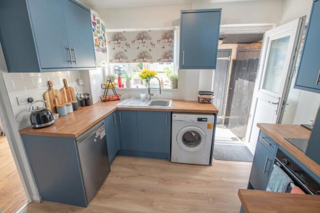 3 bed Terraced for sale Image 4