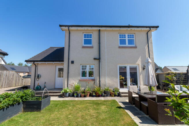 Rear Elevation/Rear Garden