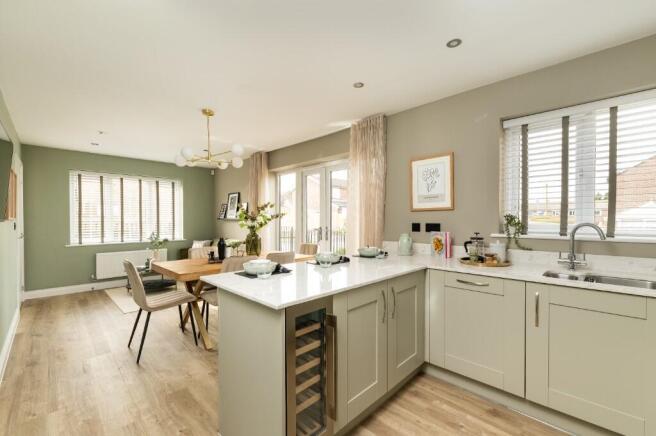 4 bed Detached for sale Image 7