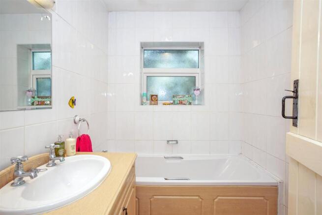 Bathroom Angle 1.jpg
