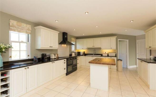 Kitchen/Breakfast