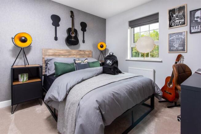 BEDROOM 4