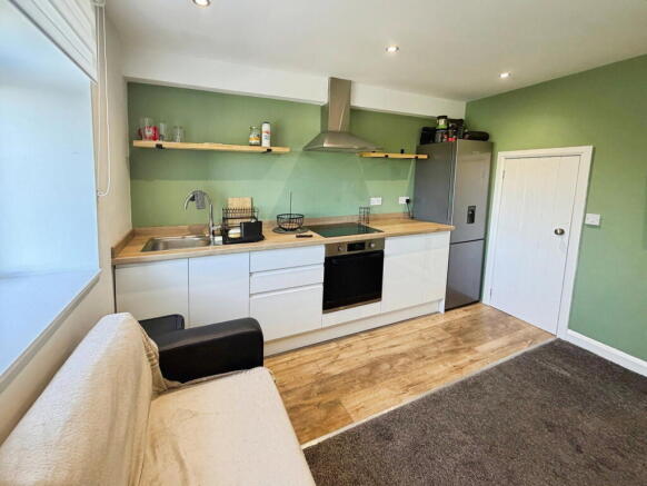 4 bed House of Multiple Occupation for sale Image 11