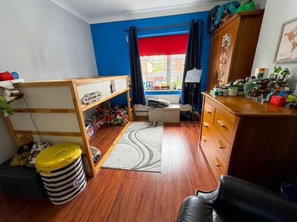 4 bed Semi-Detached for sale Image 11