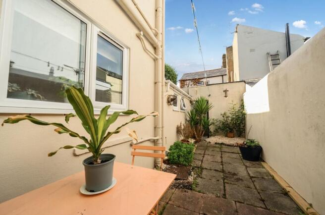 7, Wood Street, Bognor Regis, PO21 photo 4