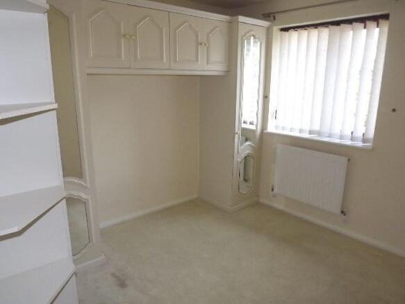 BEDROOM 2