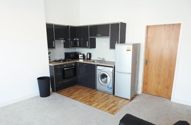 5 bed Block of Apartments for sale Image 6