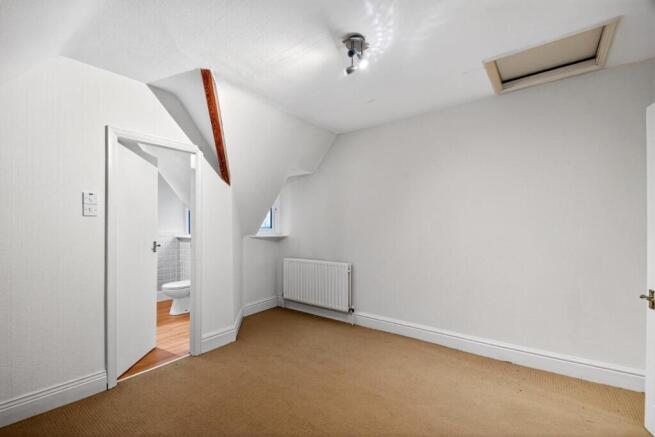 2 bed Apartment for sale Image 10