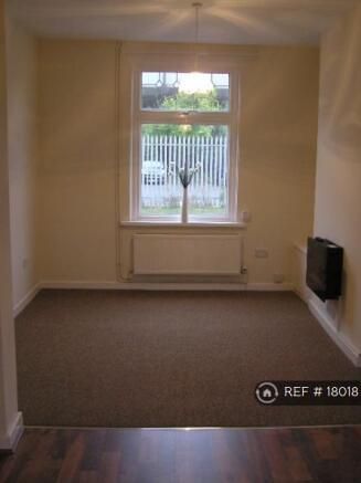 Living / Dining Room 2