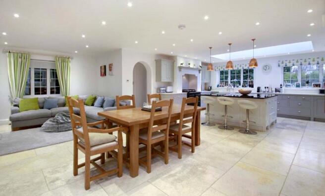 Kitchen/Breakfast
