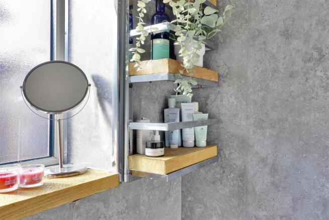 Bathroom Detail.jpg
